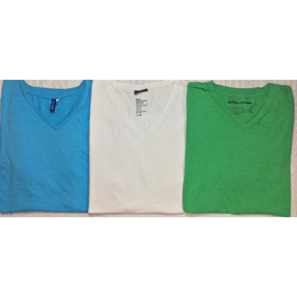 3 Men’s V-Neck Tees Size L/XL
